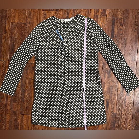 DIANE VON FURSTENBERG Silk Polka Dotted Shift Dress with Keyhole Detail Size 2 - Picture 5 of 10